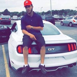 Meet your Posher, Laith